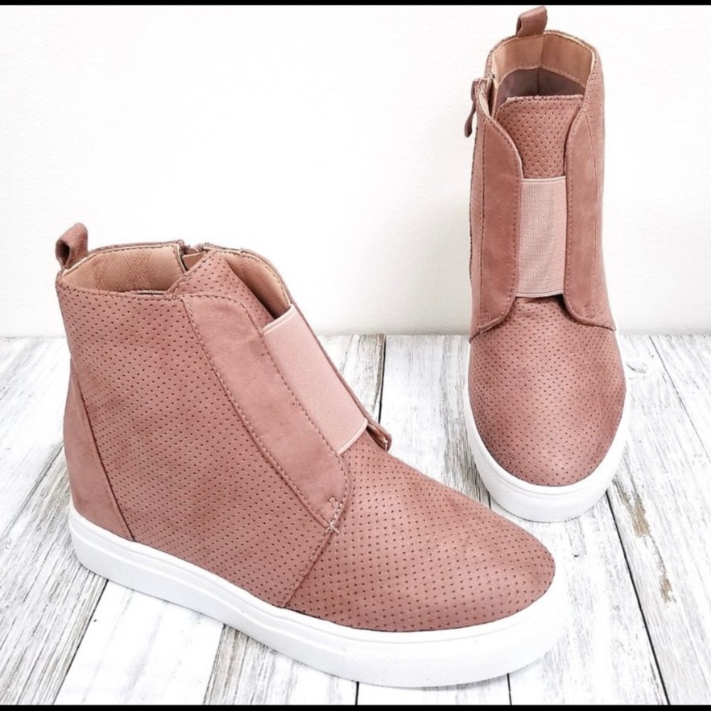 Wedge Sneakers Blush